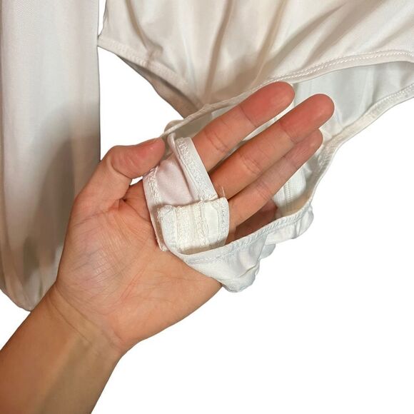 NWT! PrettyLittleThing white me she ruched body suit - Picture 9 of 15